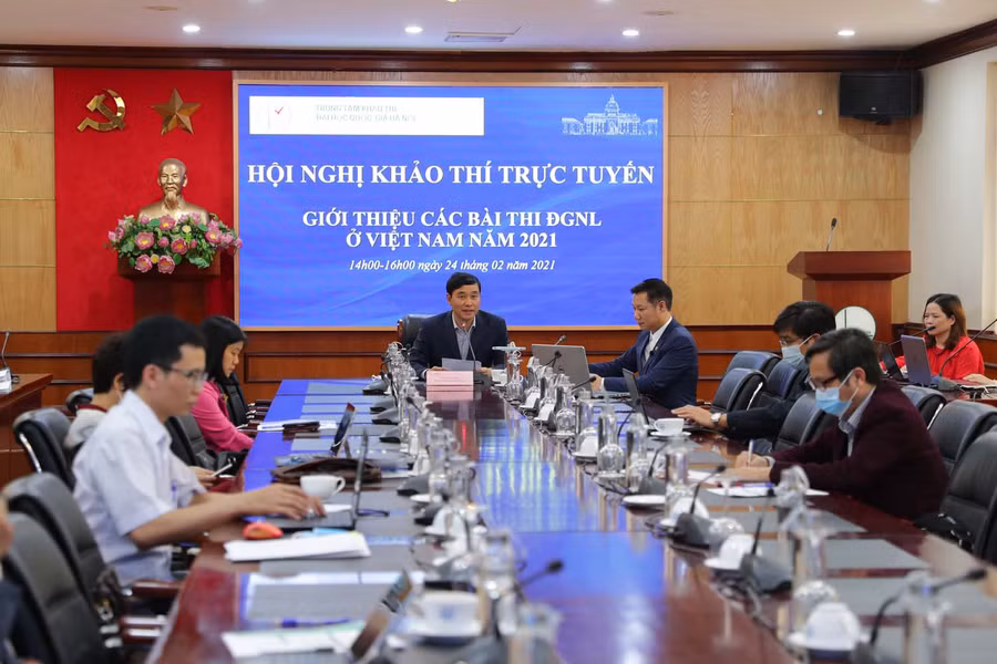 Phó Giám đốc thường trực ĐH Quốc gia Hà Nội Nguyễn Hoàng Hải chủ trì hội nghị