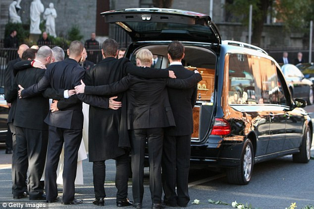 Cùng nhau tiễn đưa Stephen Gately