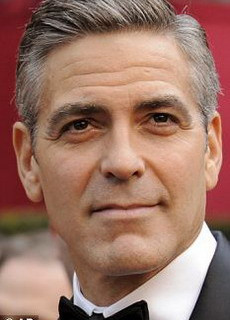 George Clooney tại giải Oscar năm 46 tuổi và anh ngày hôm qua tại London Film Festival