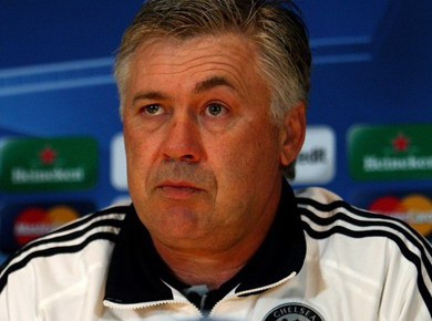 HLV Ancelotti: &quot;Kalou là một cầu thủ quan trọng của Chelsea&quot; (clip)