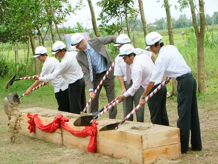 Lễ động thổ Dự án tại trường THCS Trần Cao Vân Lễ động thổ Dự án tại trường THCS Trần Cao Vân