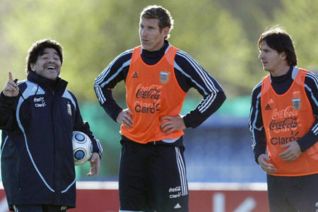 Giới truyền thông đang đặt ra giả định về một kỳ World Cup không Maradona, không Messi…