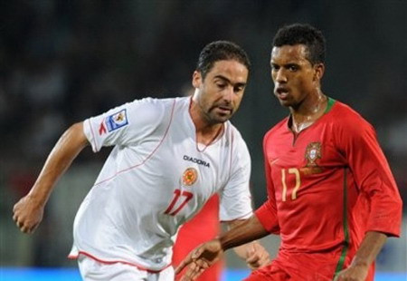 World Cup 2010 Khu vực Châu Âu: Ibra ngồi nhà xem tivi (Clip)