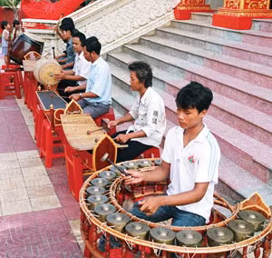 Đưa âm nhạc cổ truyền vào học đường: Cần đầu tư có chiều sâu