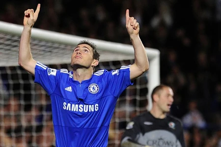 Hủy diệt Blackburn, The Blues &quot;thổi lửa&quot; vào derby hai sắc đỏ (clip)