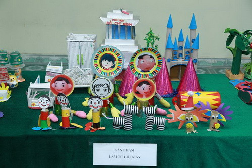 Sản phẩm tái chế của cô Vũ Thị Châm