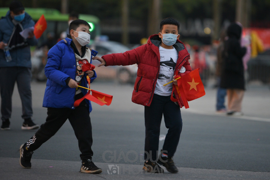 Không khí "cực nóng" tại sân Mỹ Đình trước trận Việt Nam - Trung Quốc ảnh 15