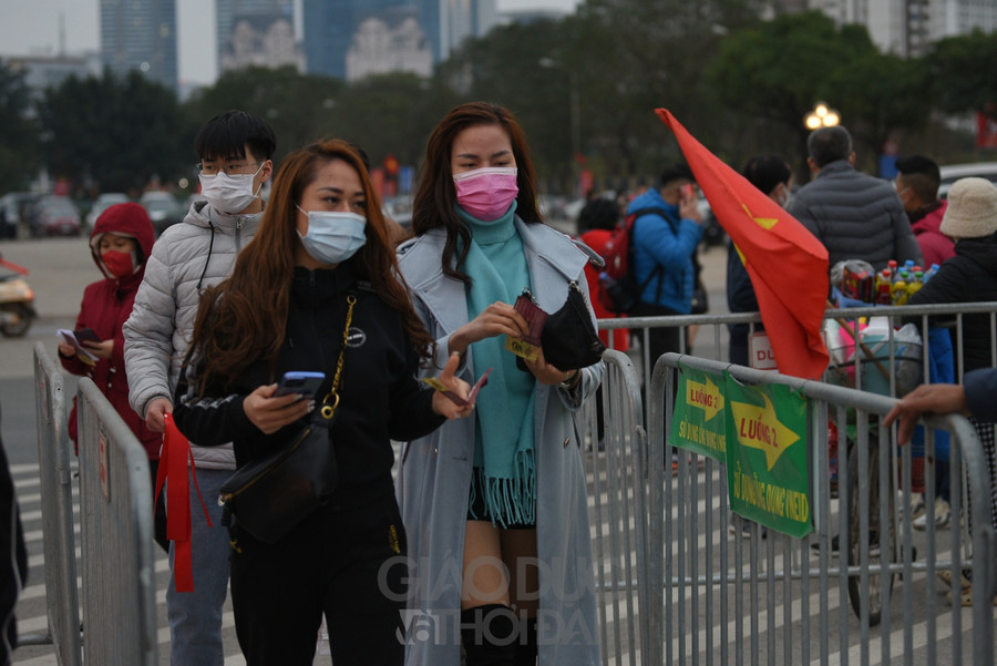 Không khí "cực nóng" tại sân Mỹ Đình trước trận Việt Nam - Trung Quốc ảnh 7