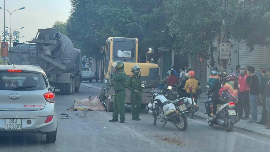 Hiện trường vụ tai nạn giao thông khiến 2 học sinh thương vong.