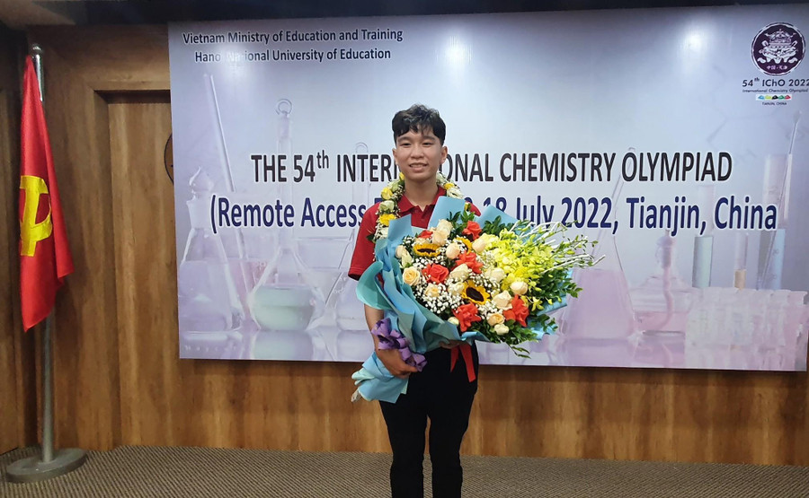 Trần Đức Minh và vòng nguyệt quế chiến thắng Trần Đức Minh và vòng nguyệt quế chiến thắng