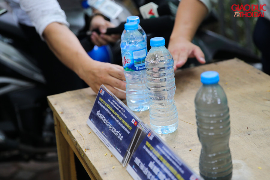 Sau khi xử lý, nước tại bể số 4 cho màu nước tương đương với nước đóng chai