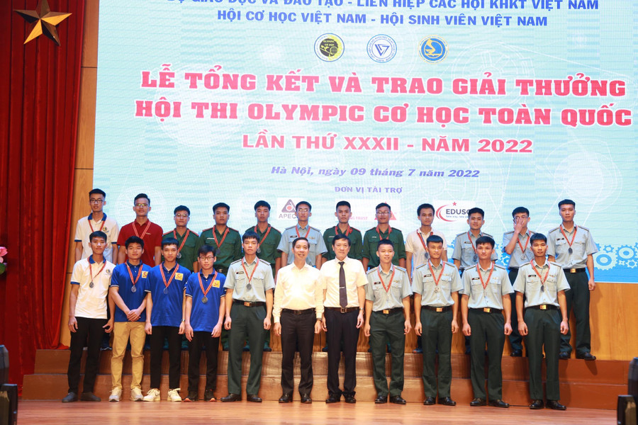 Cuộc thi thu hút đông đảo sinh viên, học viên trên toàn quốc tham gia. Cuộc thi thu hút đông đảo sinh viên, học viên trên toàn quốc tham gia.
