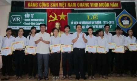 Học bổng cho học sinh vượt khó học giỏi Hà Tĩnh