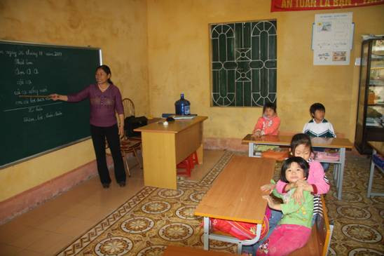 Giáo viên là người mẹ thứ 2 dạy dỗ, yêu thương các em