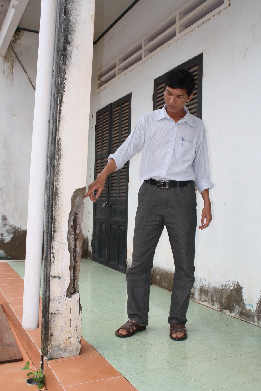 Thầy Phan Văn Phúc - Phó Hiệu trưởng Trường THPT Giao Thịnh Thầy Phan Văn Phúc - Phó Hiệu trưởng Trường THPT Giao Thịnh