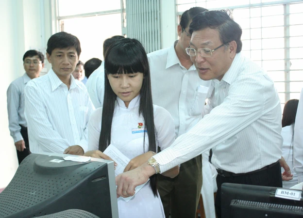 Kết quả năm học 2012 - 2013: Nền tảng để triển khai mạnh mẽ, đồng bộ đổi mới căn bản, toàn diện GD-ĐT