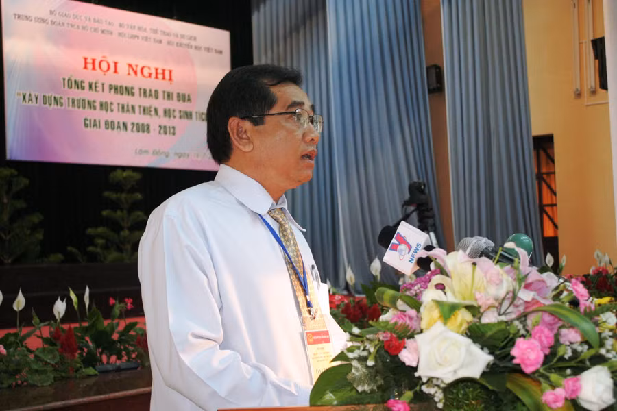 Đại diện Sở GD&ĐT Hậu Giang báo cáo tham luận