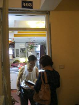 Bài học cảnh giác đối với mỗi người không bao giờ thừa. Ảnh: Nguyên Dũng Bài học cảnh giác đối với mỗi người không bao giờ thừa. Ảnh: Nguyên Dũng