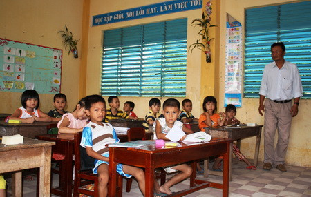 Thầy trò trường TH B Vĩnh Hội Đông - An Phú - An Giang Thầy trò trường TH B Vĩnh Hội Đông - An Phú - An Giang