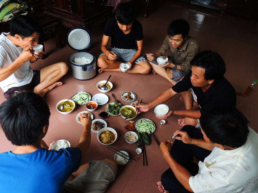 Cả làng tiếp sức mùa thi