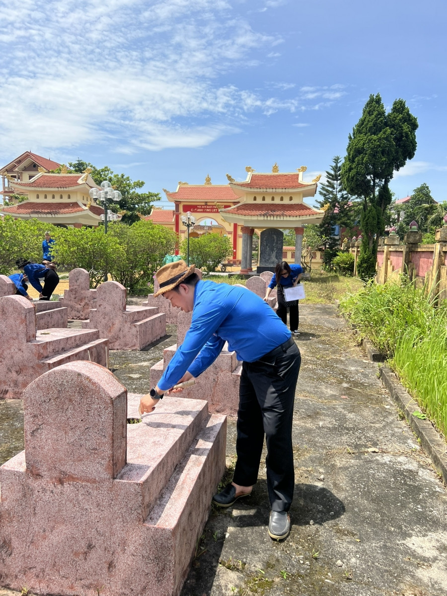 Ra quân "Chiến dịch Thanh niên tình nguyện hè năm 2022" ảnh 9