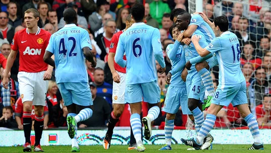 Quỷ đỏ gặp &quot;ác mộng&quot; ngay tại thánh địa Old Trafford