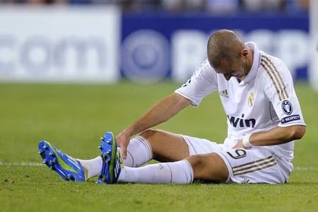 Real mất Karim Benzema trong chuyến làm khách Espanyol