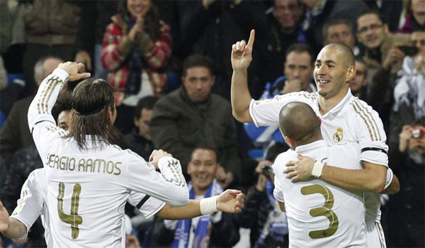 Di Maria toả sáng, Real Madrid dễ dàng đánh đắm "Tầu ngầm vàng" ảnh 2 Benzema có bàn thắng từ rất sớm