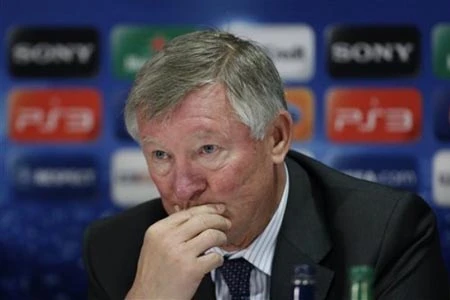 Sir Alex tiếp tục gắn bó với MU 4 năm nữa