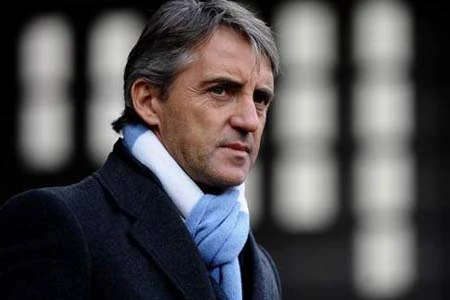 HLV Mancini ở lại Man City đến năm 2017