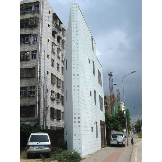 This three-storey building in China may be the world’s thinnest. The building in Haikou, Hainan Island was built in 2007 and covers an area of just 20 square metres. The narrowest end of the building is 0.4 metres wide, while the widest is 3 metres. The local government reportedly appropriated most of the land the property is built on from its owner, leaving him with just the 20 square metres, so he built the skinny building on his remaining land as a form of protest. 