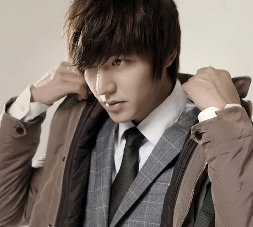 Lee Min Ho lạnh lùng, nam tính