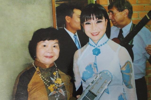 NS Bạch Liên và ca sĩ Ánh Tuyết