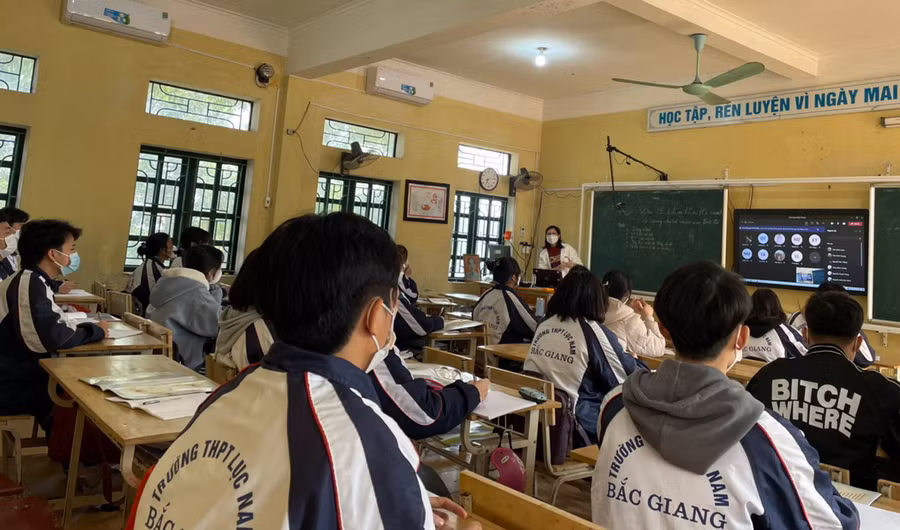 Một lớp học của Trường THPT Lục Ngạn (Bắc Giang). Ảnh: NVCC