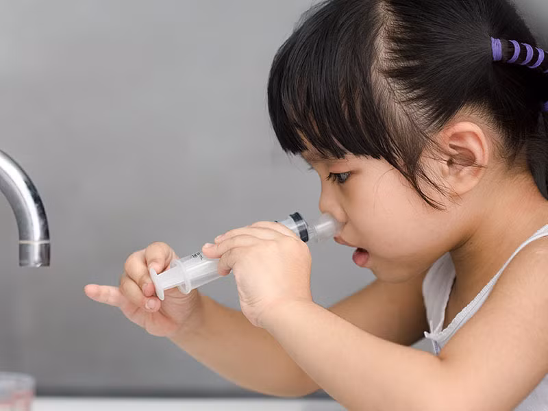 Rửa mũi giúp cải thiện đáng kể tình trạng nghẹt mũi