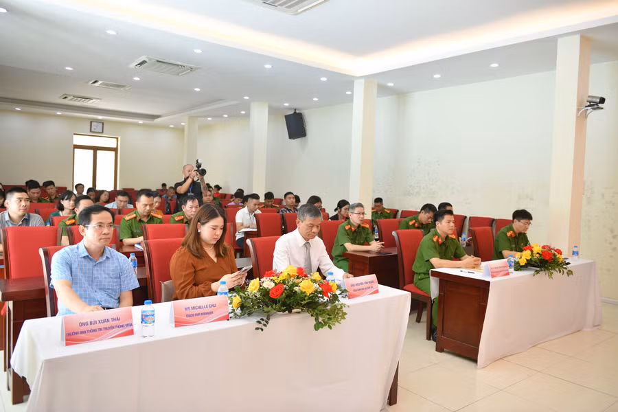 Tại Cục Cảnh sát PCCC&amp;CNCH đã diễn ra buổi gặp mặt báo chí chia sẻ thông tin về triển lãm.