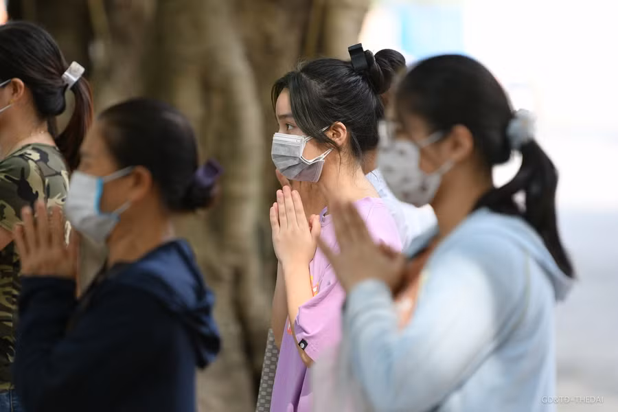 Mặc dù di tích Văn Miếu- Quốc Tử Giám đang trong thời gian tạm dừng hoạt động vì Covid-19.