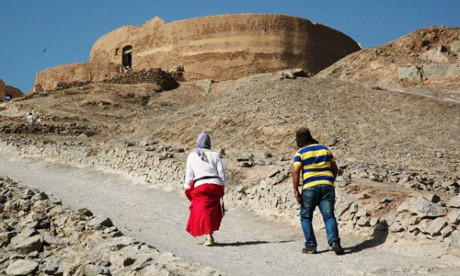 Bí ẩn rợn người ở Ngọn tháp im lặng của Iran - Ảnh 1 Bi an ron nguoi o Ngon thap im lang cua Iran - Anh 1