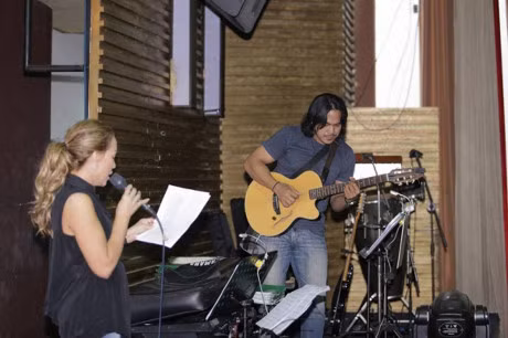 Thanh Ha doi xu the nao voi nhung nguoi tung 