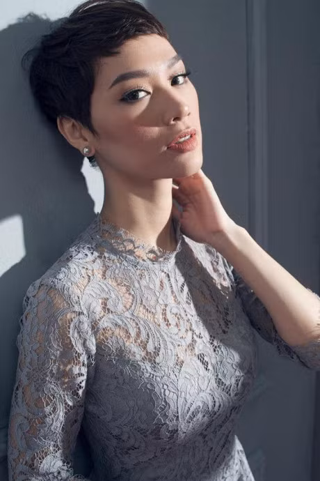 Tra My Idol tao bao khoe duong cong nong bong sau sinh con - Anh 9