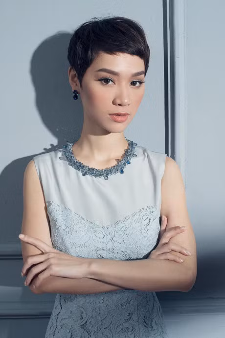 Tra My Idol tao bao khoe duong cong nong bong sau sinh con - Anh 4