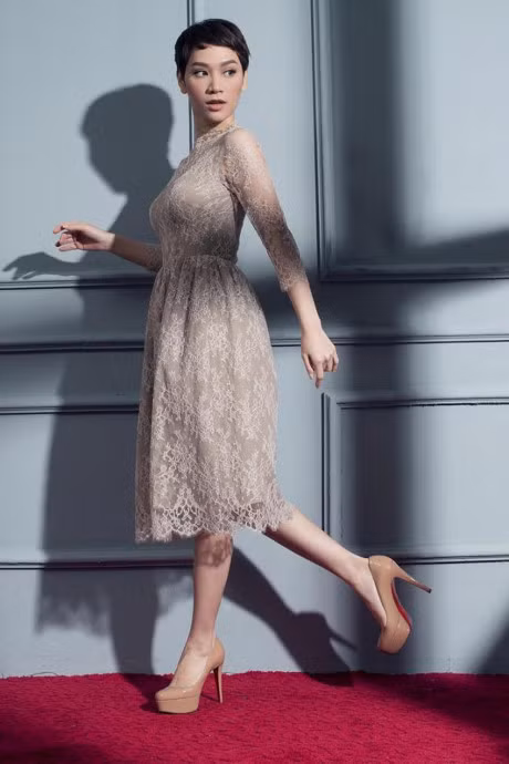 Tra My Idol tao bao khoe duong cong nong bong sau sinh con - Anh 2