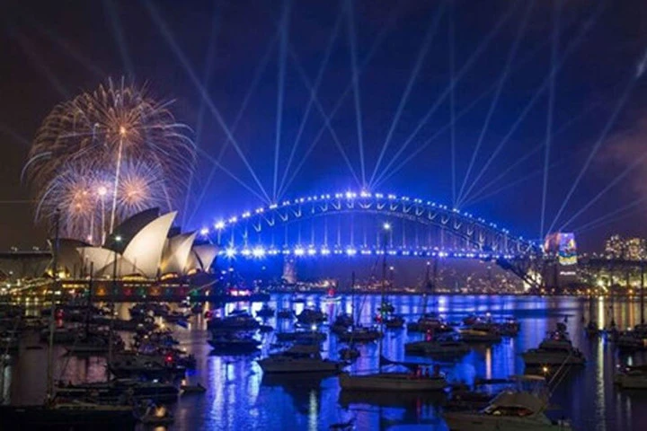 Mãn nhãn với màn pháo hoa ở cầu Cảng, Sydney, Australia