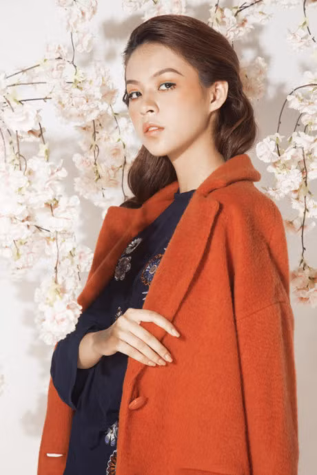 Phi Phuong Anh lanh lung trong bo anh mua xuan - Anh 4