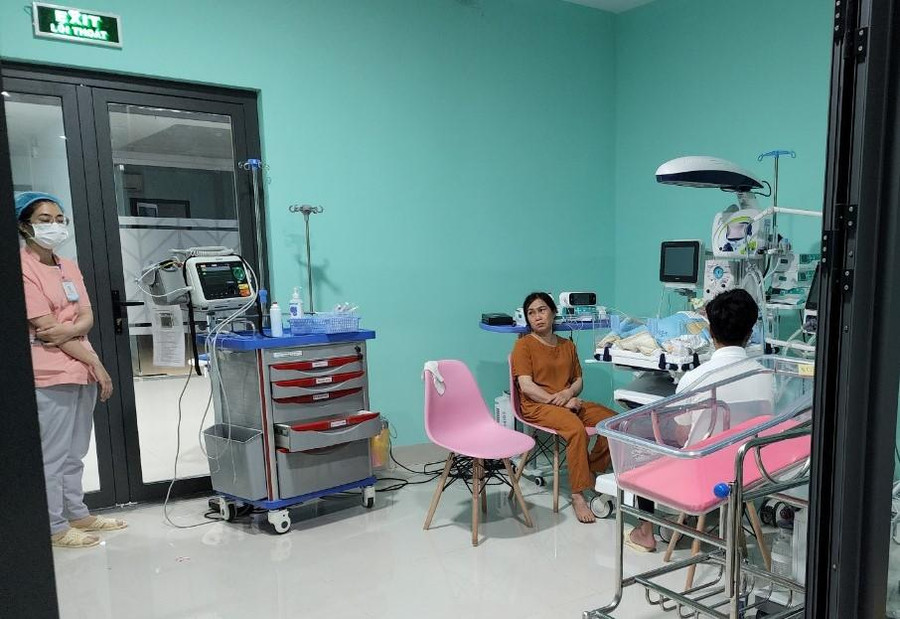 Gia đình đau đớn vì cái chết của cháu H. Gia đình đau đớn vì cái chết của cháu H.