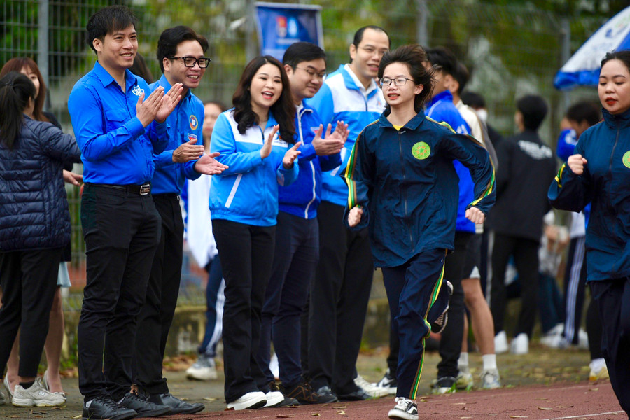 Để hưởng ứng ngày hội, đã có 2000 vận động viên là sinh viên đăng ký tham gia trên hệ thống trực tuyến.