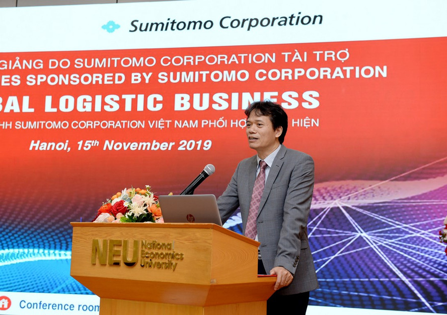 PGS.TS Phạm Hồng Chương, Hiệu trưởng, phát biểu khai giảng