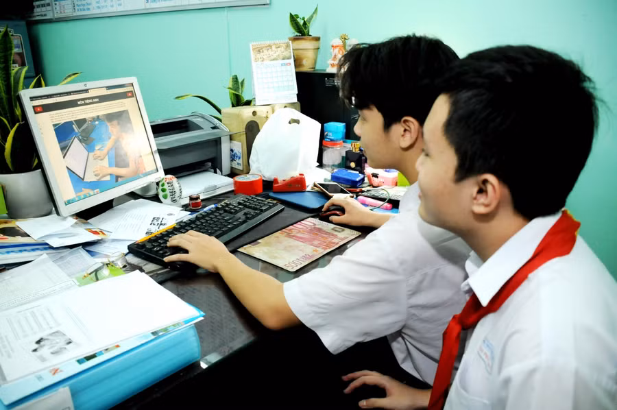 Các phát minh đều được học sinh tự tìm hiểu, chế tạo xuất phát từ quá trình quan sát, trải nghiệm thực tế trong cuộc sống. Ảnh: Nhân vật cung cấp.