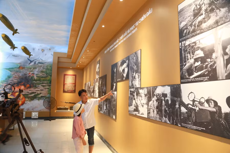 Địa đạo Vịnh Mốc là di tích lịch sử tiêu biểu thu hút nhiều khách trong nước và quốc tế đến tham quan.