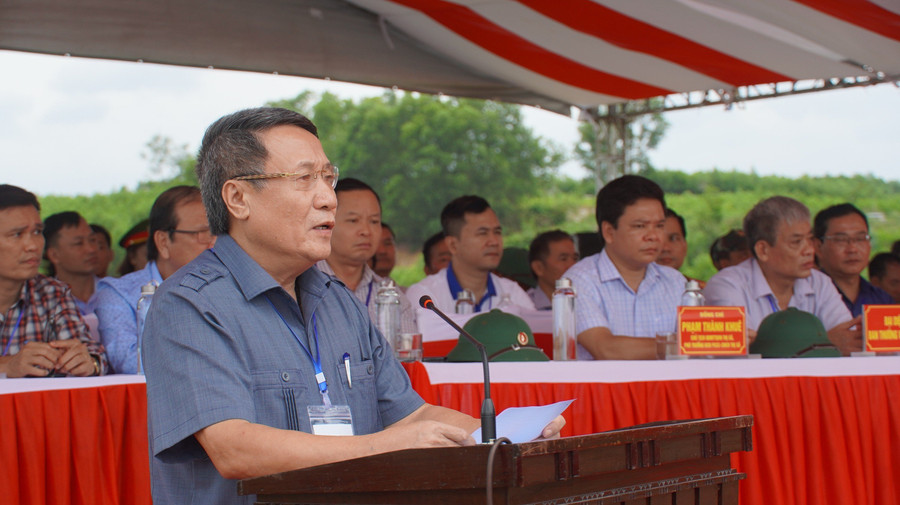 Ông Hà Sỹ Đồng - Phó Chủ tịch Thường trực UBND tỉnh Quảng Trị yêu cầu thường xuyên thực tập các phương án, tình huống xử lý sự cố cháy nổ.